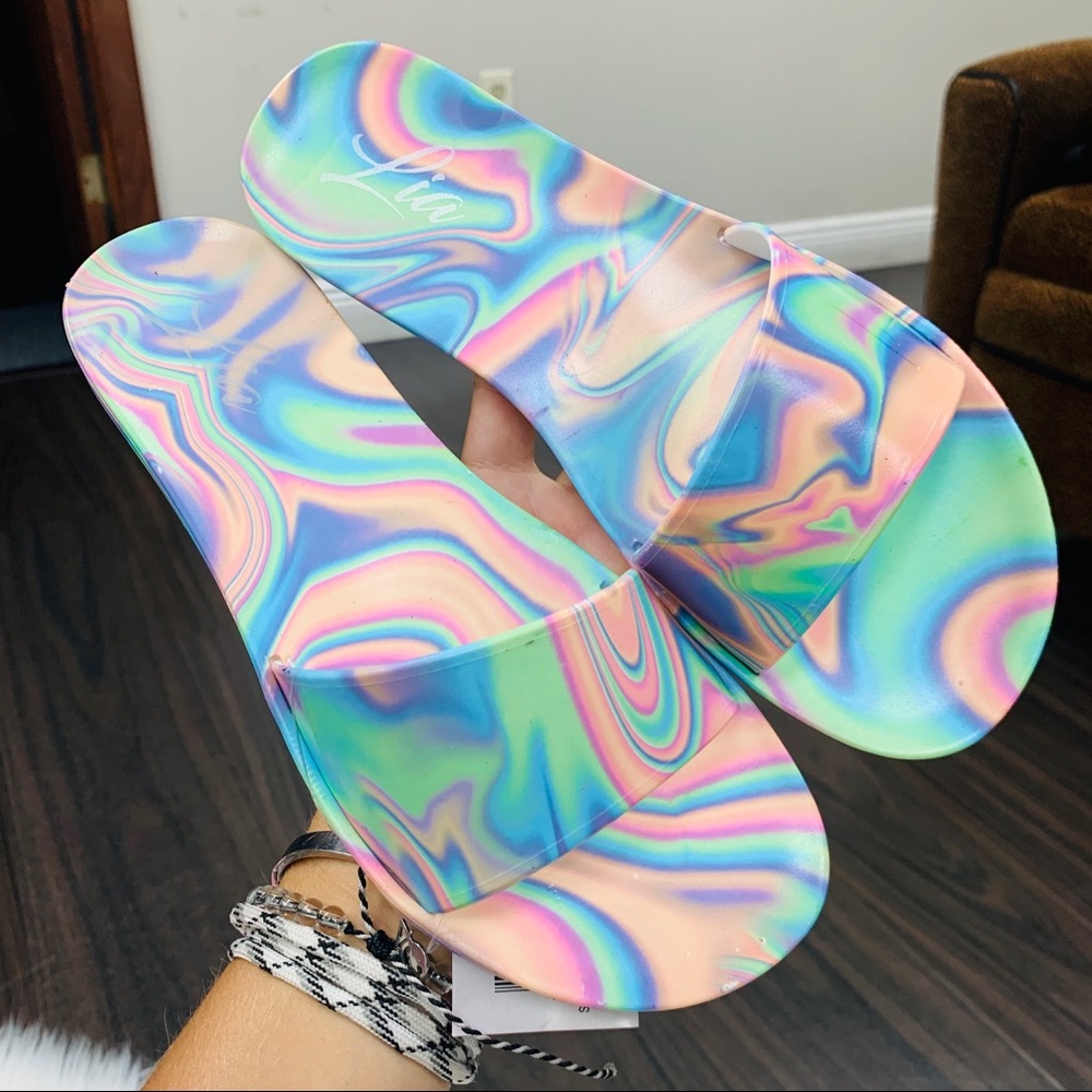 Tie dye swirl sandal - Picture 4 of 7